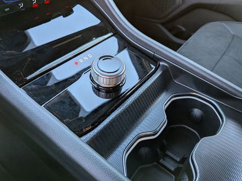 New 2025 Jeep Grand Cherokee Altitude image 24