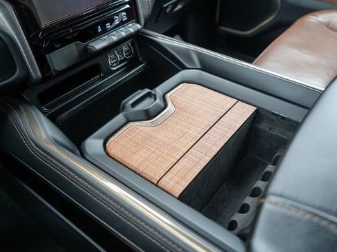 Used 2022 RAM 1500 Limited w/ Body-Colour Bumper Group image 33