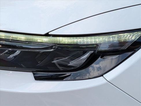 Used 2024 Honda CR-V Sport Touring image 9
