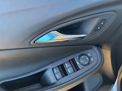 Used 2024 Buick Encore GX Preferred image 10