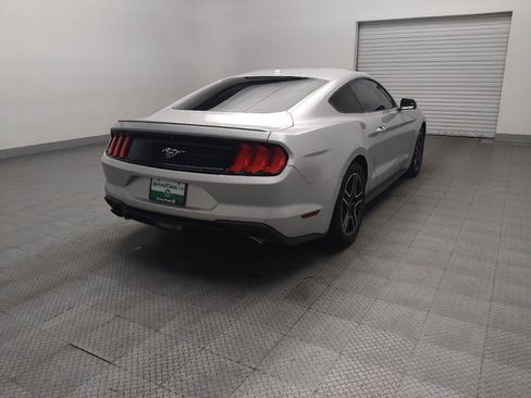 Used 2019 Ford Mustang Premium RWD image 9
