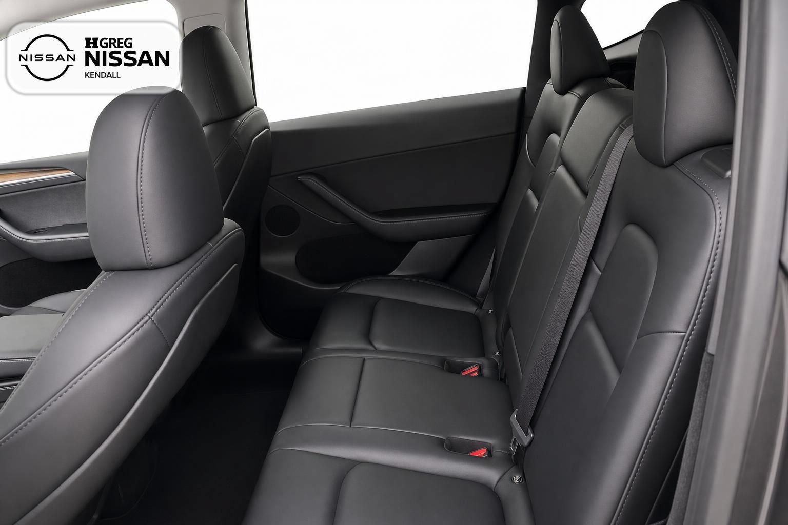 Used 2024 Tesla Model Y Long Range RWD image 10