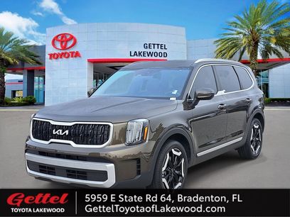 Used 2024 Kia Telluride EX w/ EX Captain's Chair Package