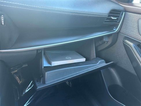 Certified 2021 Nissan Rogue S image 32