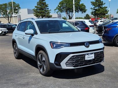 New 2025 Volkswagen Taos SE