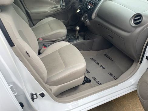 Used 2012 Nissan Versa SL image 15