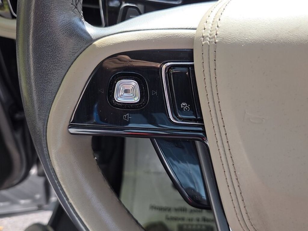 Used 2023 Lincoln Aviator Reserve w/ Equipment Group 201A AWD/4WD image 27