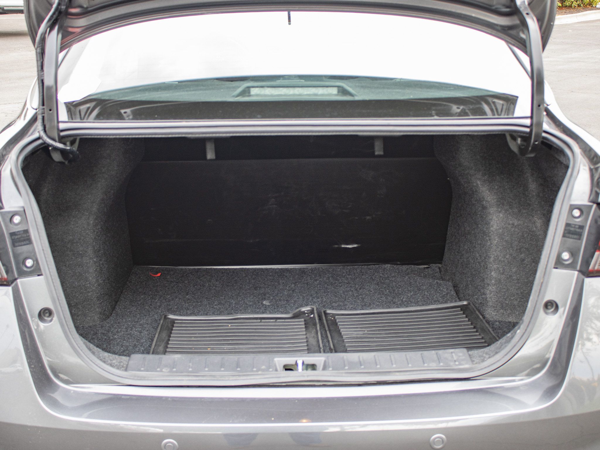 Used 2025 Nissan Versa S w/ Trunk Package FWD image 11