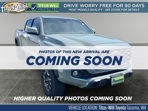 Used 2022 Toyota Tacoma TRD Off-Road w/ TRD Premium Off Road Package AWD/4WD image 1