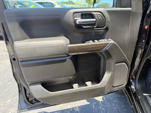 Used 2019 Chevrolet Silverado 1500 LT AWD/4WD image 7