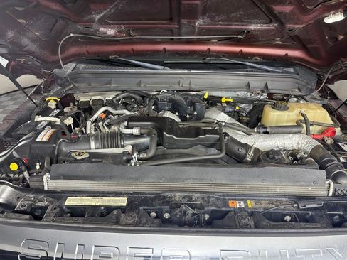 Used 2016 Ford F350 Lariat w/ Chrome Package image 9