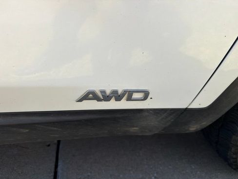 Used 2019 Kia Sorento AWD V6 image 3