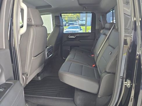 Certified 2024 GMC Sierra 2500 SLT w/ SLT Premium Package image 9
