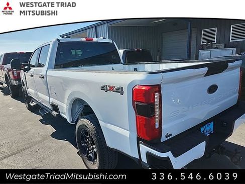 Used 2023 Ford F250 XL w/ STX Appearance Package image 3