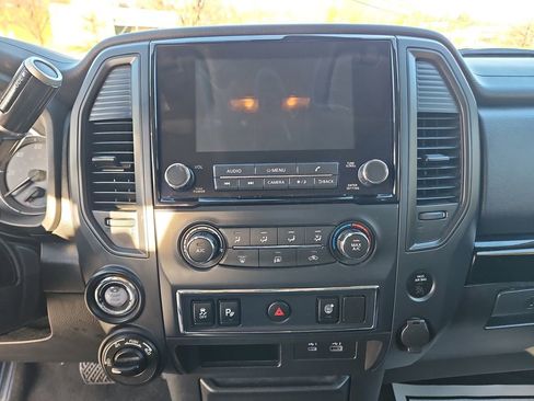 Certified 2022 Nissan Titan SV image 20