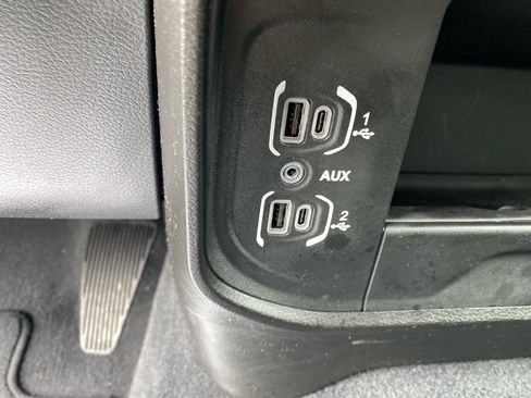 Used 2024 RAM 2500 Big Horn w/ Bed Utility Group image 13