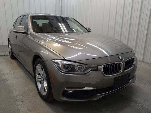 Used 2016 BMW 328i xDrive Sedan AWD/4WD image 13
