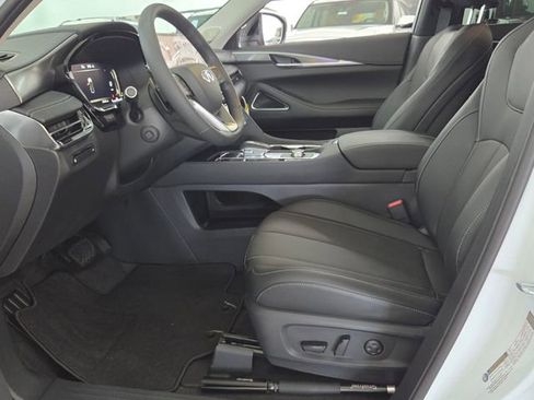 New 2026 INFINITI QX60 Luxe w/ Cargo Package FWD image 11