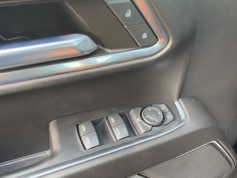 Used 2023 Chevrolet Silverado 1500 LT AWD/4WD image 22