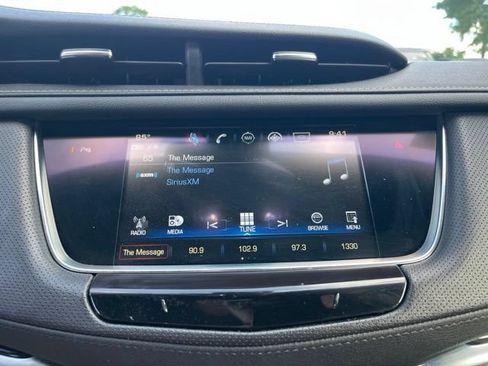 Used 2019 Cadillac XT5 FWD image 24