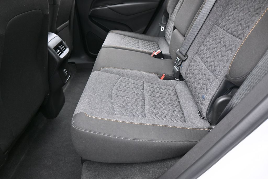 Used 2024 Chevrolet Equinox LT FWD image 31