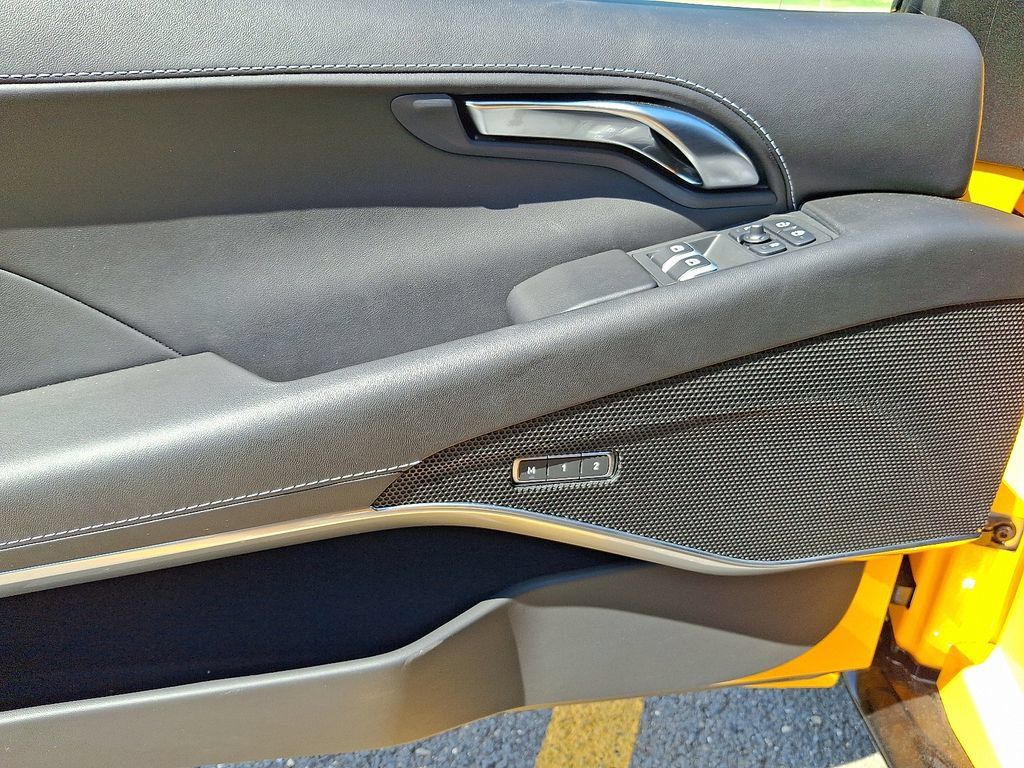 Used 2025 Lotus Emira RWD image 11