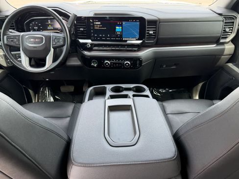 Used 2024 GMC Sierra 1500 SLT AWD/4WD image 16