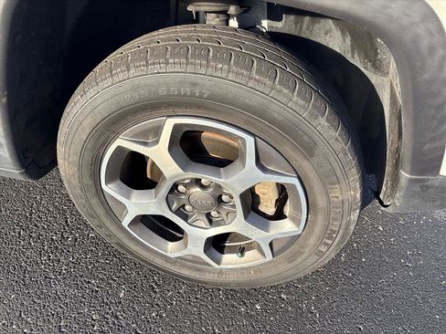 Used 2022 Jeep Compass Trailhawk w/ Trailhawk Convenience Group image 7