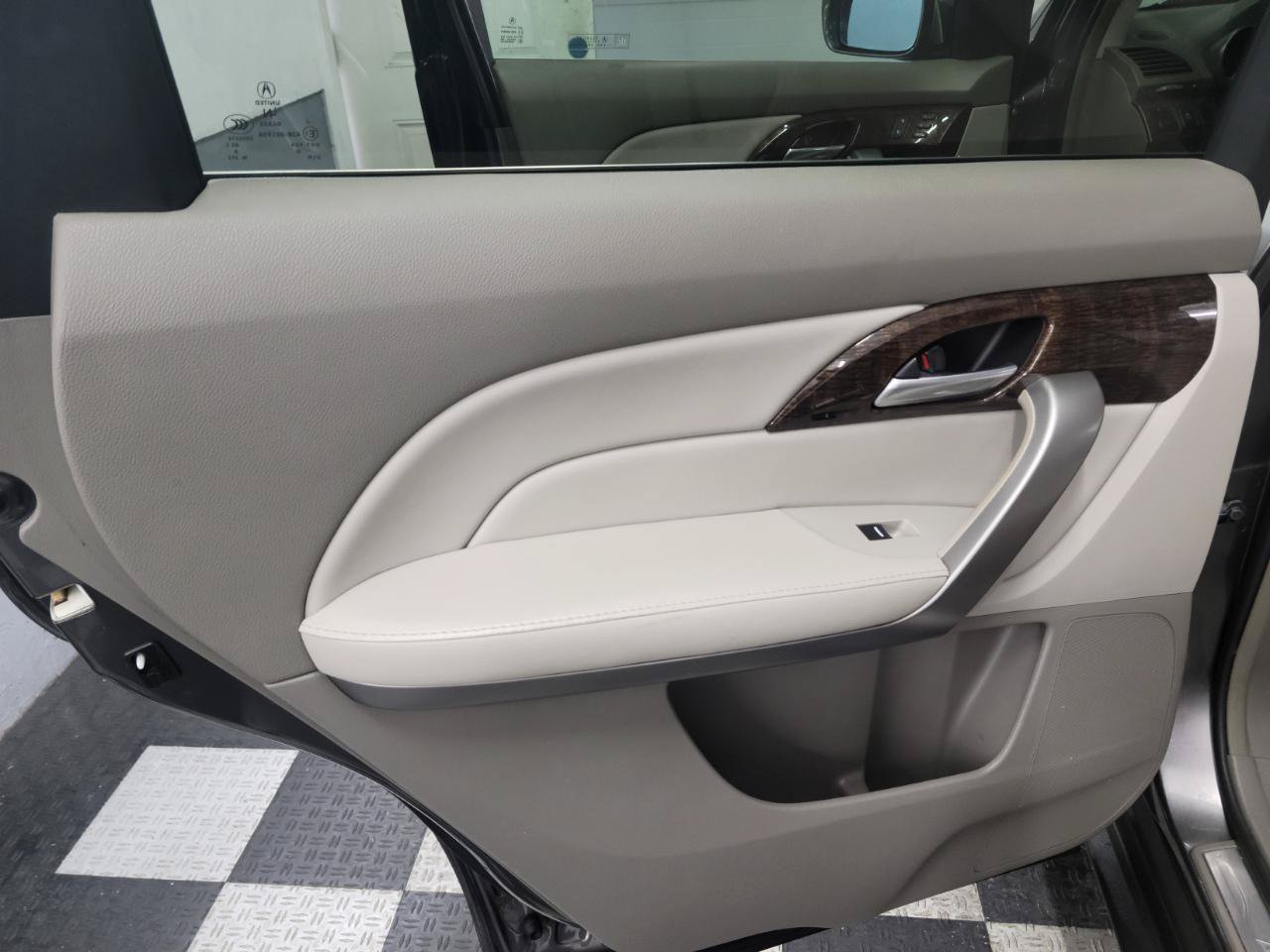 Used 2012 Acura MDX w/ Technology Package AWD/4WD image 16