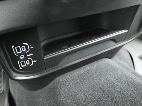 Used 2025 RAM 2500 Big Horn image 33