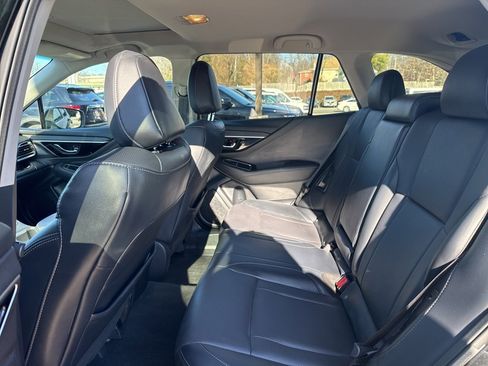 Used 2022 Subaru Outback Limited image 24