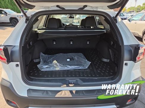 Used 2025 Subaru Outback Limited AWD/4WD image 18