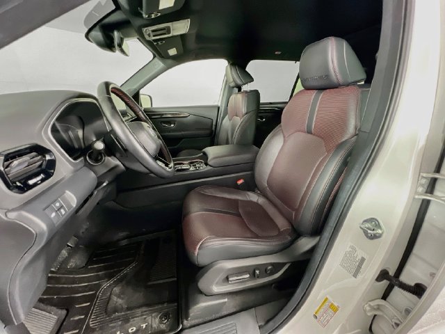 Used 2025 Honda Pilot Black Edition image 24