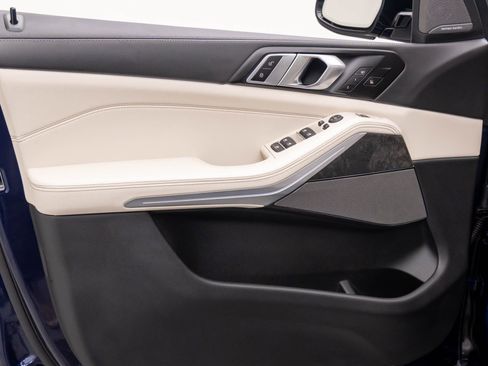 New 2026 BMW X5 xDrive40i w/ M Sport Package image 13