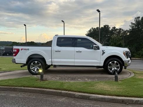 Used 2021 Ford F150 Lariat w/ Equipment Group 502A High AWD/4WD image 8