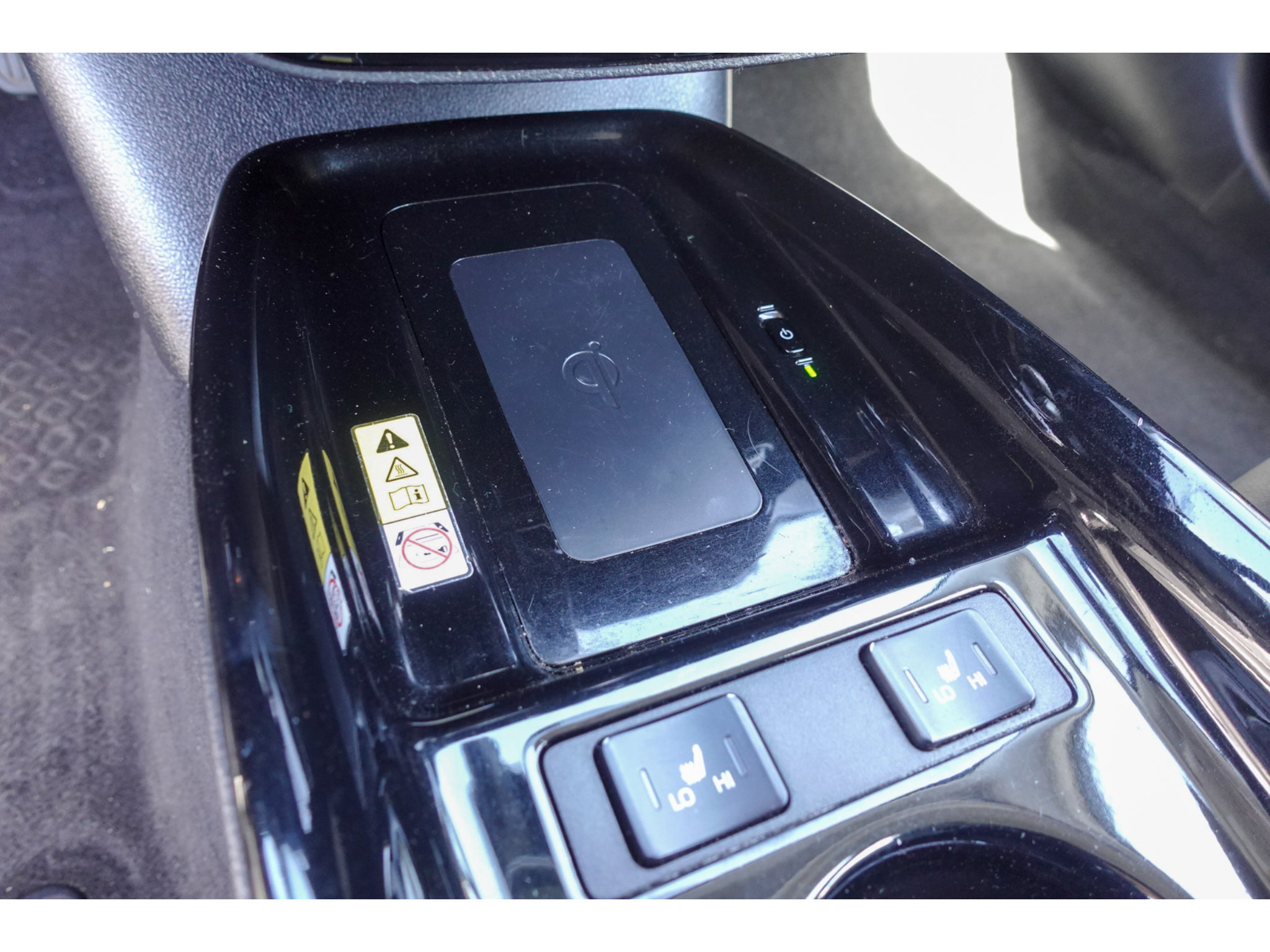 Used 2022 Toyota Prius Prime XLE FWD image 20