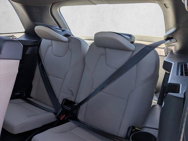 New 2026 Volvo XC90 T8 Plus w/ Protection Package Premier AWD/4WD image 18