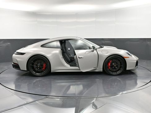New 2026 Porsche 911 Carrera GTS image 34