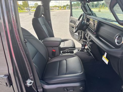 New 2025 Jeep Wrangler Sahara w/ Safety Group image 13