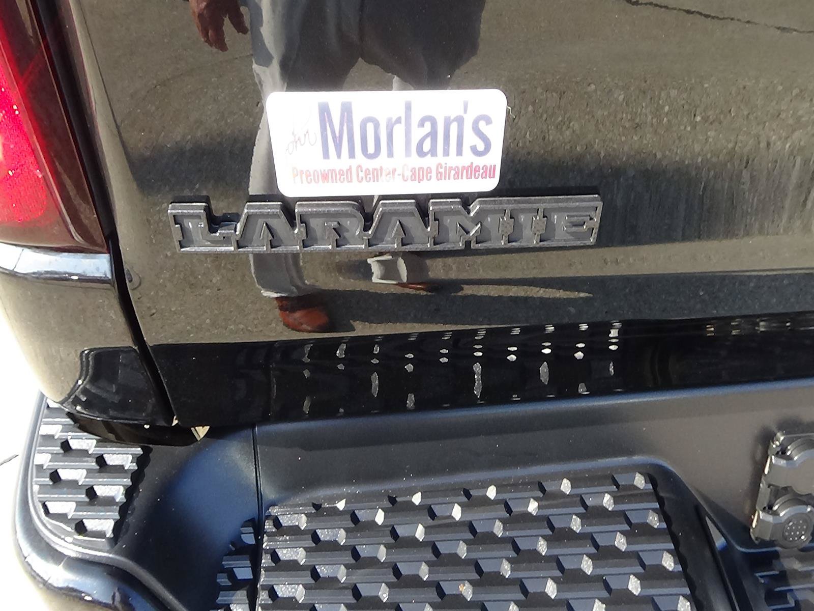 Used 2025 RAM 1500 Laramie w/ Night Edition AWD/4WD image 9