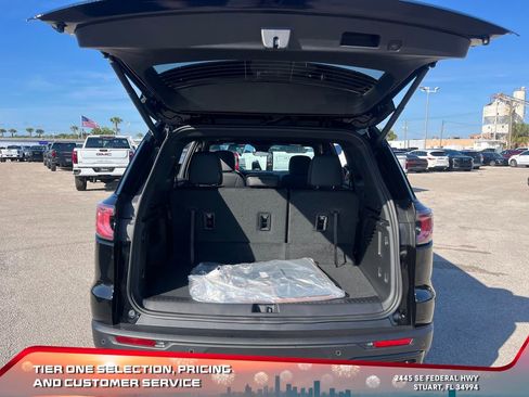 New 2026 GMC Acadia AT4 w/ Luxury Package image 10