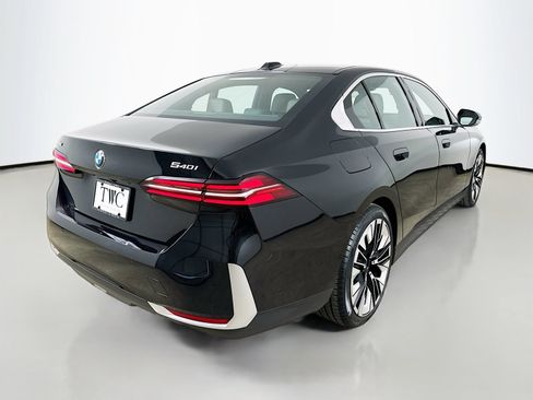Used 2026 BMW 540i xDrive AWD/4WD image 5