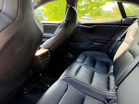 Used 2020 Tesla Model S Long Range Plus AWD/4WD image 15