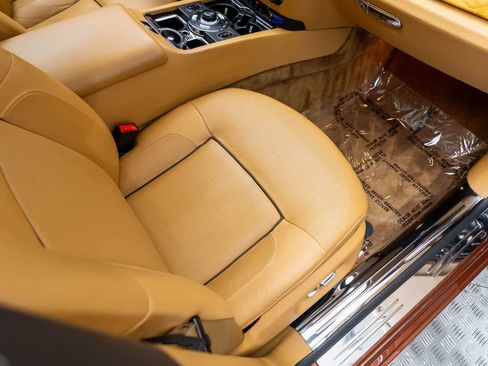 Used 2013 Rolls-Royce Ghost RWD image 45