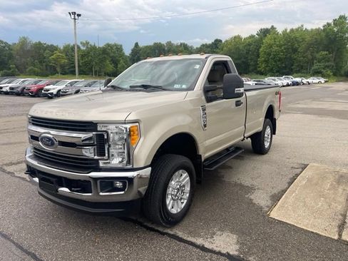 Used 2017 Ford F250 XLT w/ XLT Value Package AWD/4WD image 5