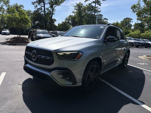 Used 2024 Mercedes-Benz GLE 350 4MATIC image 5