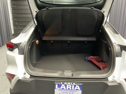 New 2025 Buick Envista Preferred image 9