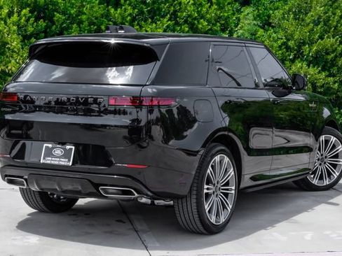 New 2026 Land Rover Range Rover Sport Dynamic SE AWD/4WD image 11