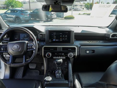 Used 2024 Toyota Tacoma SR w/ SR Upgrade Package AWD/4WD image 30
