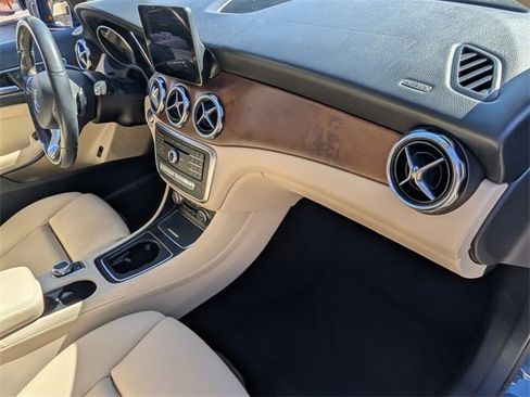 Used 2019 Mercedes-Benz GLA 250 GLA 250 image 12